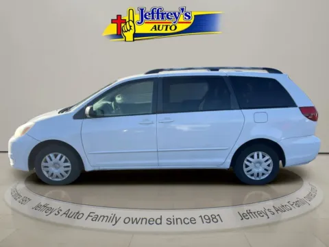 Another view of 2005 TOYOTA SIENNA CE 7 PASSENGER for sale in Scottsburg, IN at Jeffrey's Auto Exchange, Inc.