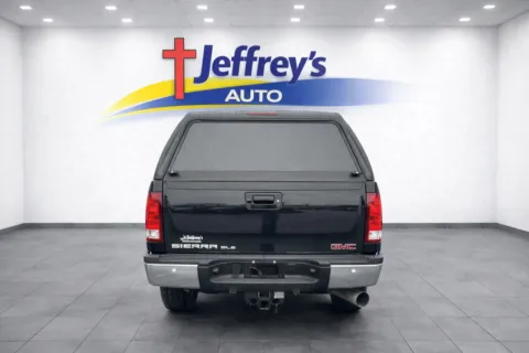 More photos of 2011 GMC SIERRA 2500HD SLE at Jeffrey's Auto Exchange, Inc., IN