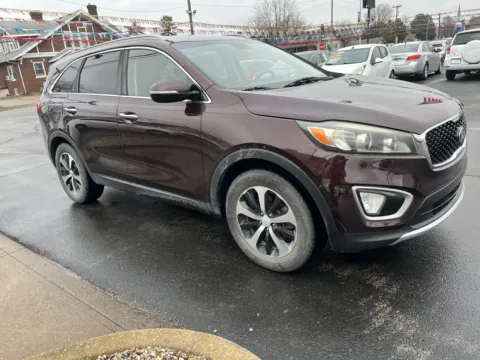 More photos of 2016 KIA SORENTO EX at Jeffrey's Auto Exchange, Inc., IN