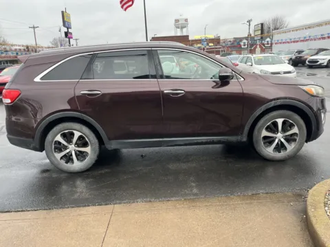 More photos of 2016 KIA SORENTO EX at Jeffrey's Auto Exchange, Inc., IN