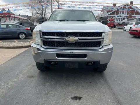 Another view of 2011 CHEVROLET SILVERADO 2500H WORK TRUCK for sale in Scottsburg, IN at Jeffrey's Auto Exchange, Inc.