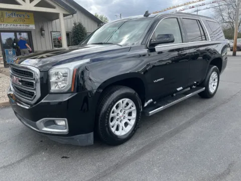 Black 2017 GMC YUKON SLT for sale in Scottsburg, IN