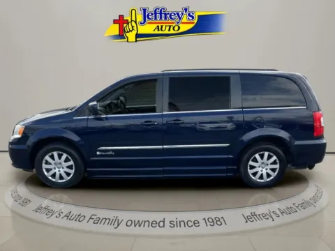 Another view of 2014 CHRYSLER TOWN AND COUNTR TOURING for sale in Scottsburg, IN at Jeffrey's Auto Exchange, Inc.