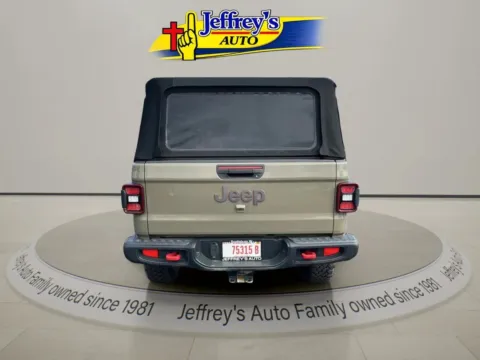 More photos of 2020 JEEP GLADIATOR RUBICON at Jeffrey's Auto Exchange, Inc., IN
