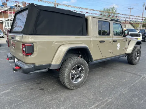 More photos of 2020 JEEP GLADIATOR RUBICON at Jeffrey's Auto Exchange, Inc., IN