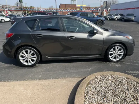 More photos of 2011 MAZDA MAZDA3 S SPORT at Jeffrey's Auto Exchange, Inc., IN