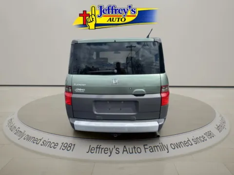 More photos of 2004 HONDA ELEMENT EX at Jeffrey's Auto Exchange, Inc., IN
