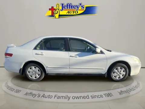 More photos of 2004 HONDA ACCORD LX at Jeffrey's Auto Exchange, Inc., IN