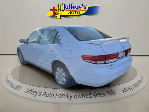 Another view of 2004 HONDA ACCORD LX for sale in Scottsburg, IN at Jeffrey's Auto Exchange, Inc.