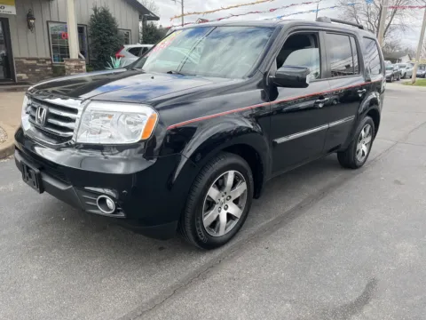Black 2015 HONDA PILOT TOURING for sale in Scottsburg, IN