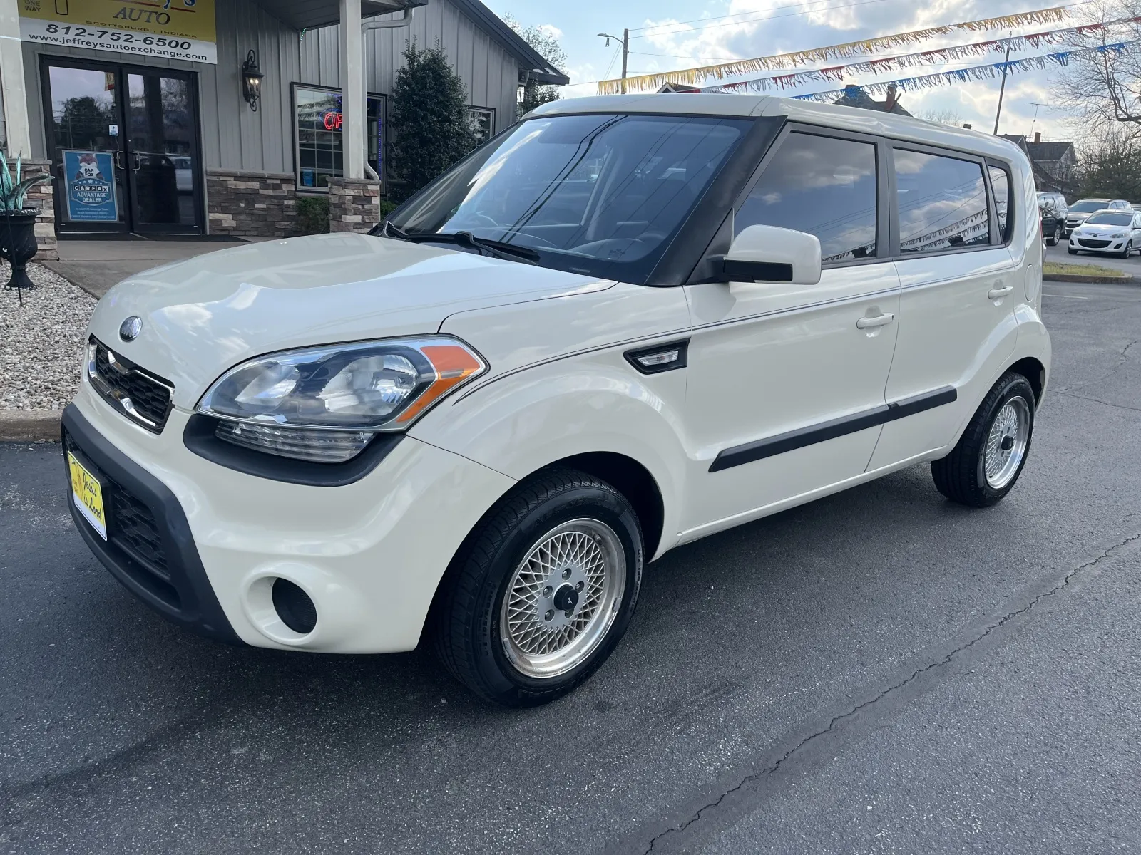 Beige 2013 KIA SOUL BASE for sale in Scottsburg, IN