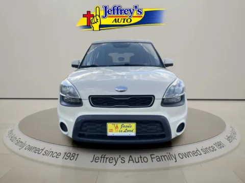 Photos of 2013 KIA SOUL BASE for sale in Scottsburg, IN at Jeffrey's Auto Exchange, Inc.