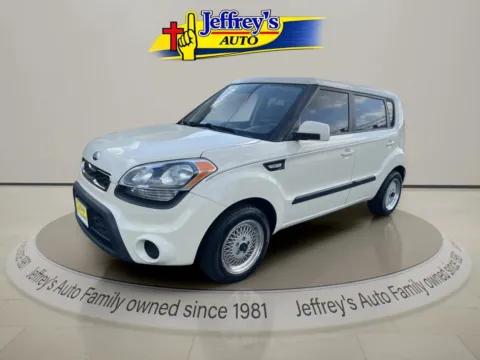 Beige 2013 KIA SOUL BASE for sale in Scottsburg, IN