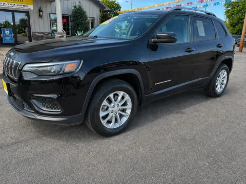 Black 2020 JEEP CHEROKEE LATITUDE for sale in Scottsburg, IN