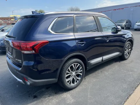More photos of 2018 MITSUBISHI OUTLANDER SE at Jeffrey's Auto Exchange, Inc., IN