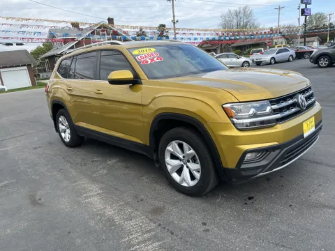 Another view of 2018 VOLKSWAGEN ATLAS V6 SE 4MOTION for sale in Scottsburg, IN at Jeffrey's Auto Exchange, Inc.