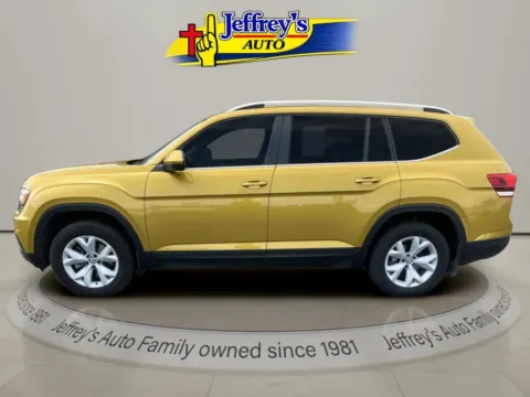 Photos of 2018 VOLKSWAGEN ATLAS V6 SE 4MOTION for sale in Scottsburg, IN at Jeffrey's Auto Exchange, Inc.