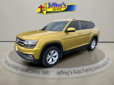 Yellow 2018 VOLKSWAGEN ATLAS V6 SE 4MOTION for sale in Scottsburg, IN