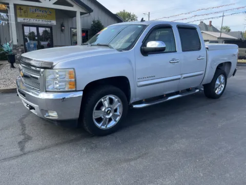 Silver 2012 CHEVROLET SILVERADO 1500 LT for sale in Scottsburg, IN