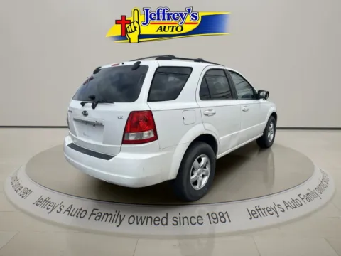 More photos of 2006 KIA SORENTO LX at Jeffrey's Auto Exchange, Inc., IN