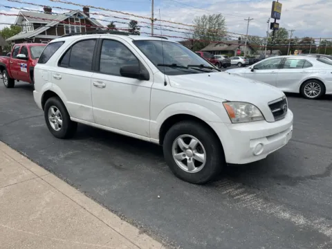 Another view of 2006 KIA SORENTO LX for sale in Scottsburg, IN at Jeffrey's Auto Exchange, Inc.