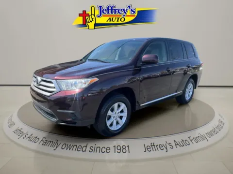 Red 2013 TOYOTA HIGHLANDER BASE for sale in Scottsburg, IN