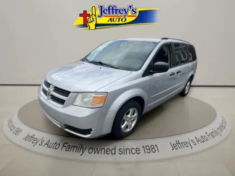 Silver 2008 DODGE GRAND CARAVAN SE for sale in Scottsburg, IN
