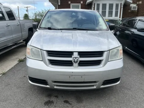 Photos of 2008 DODGE GRAND CARAVAN SE for sale in Scottsburg, IN at Jeffrey's Auto Exchange, Inc.