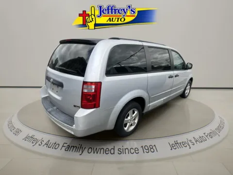 More photos of 2008 DODGE GRAND CARAVAN SE at Jeffrey's Auto Exchange, Inc., IN