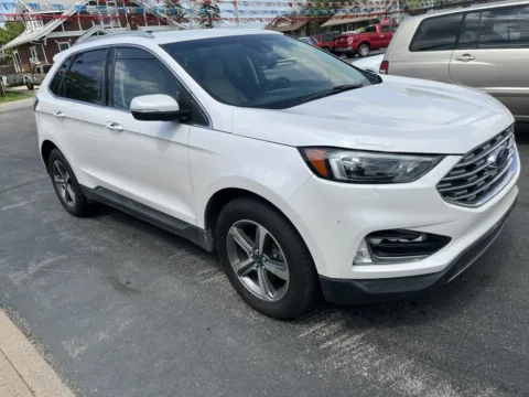 Another view of 2019 FORD EDGE SEL for sale in Scottsburg, IN at Jeffrey's Auto Exchange, Inc.