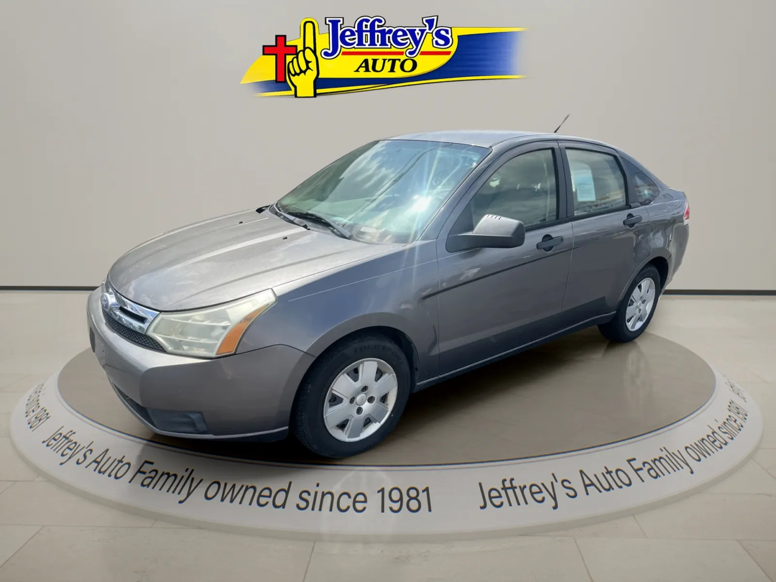 Gray 2011 FORD FOCUS for sale in Scottsburg, IN