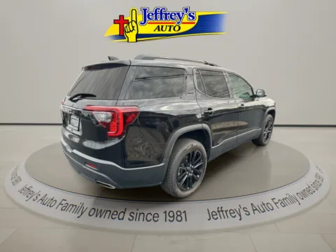More photos of 2022 GMC ACADIA SLT at Jeffrey's Auto Exchange, Inc., IN