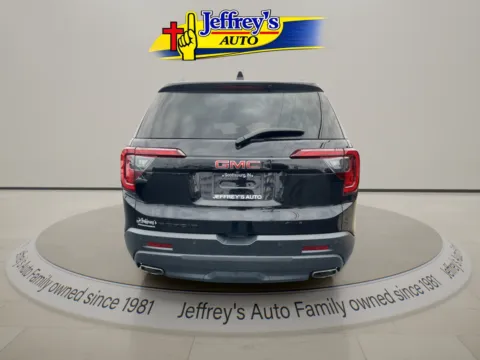 More photos of 2022 GMC ACADIA SLT at Jeffrey's Auto Exchange, Inc., IN