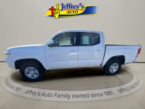 Another view of 2016 TOYOTA TACOMA SR V6 for sale in Scottsburg, IN at Jeffrey's Auto Exchange, Inc.