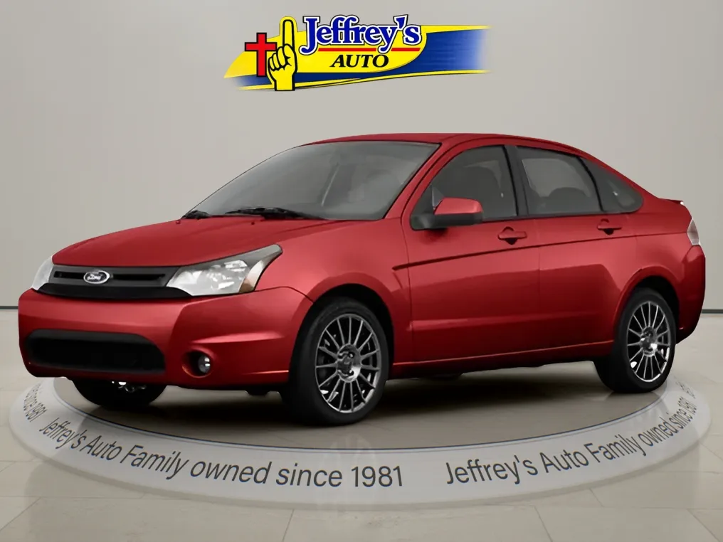 2011 Ford Focus SES's photo