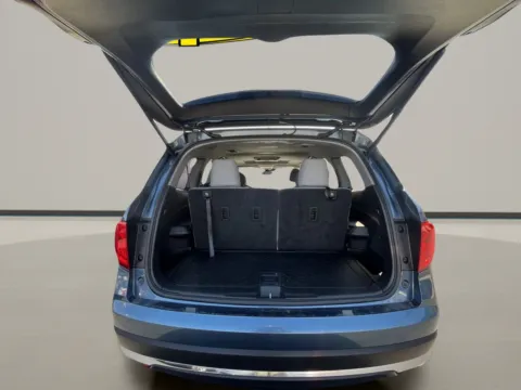 More photos of 2017 HONDA PILOT TOURING at Jeffrey's Auto Exchange, Inc., IN