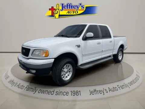 White 2003 FORD F-150 XLT for sale in Scottsburg, IN