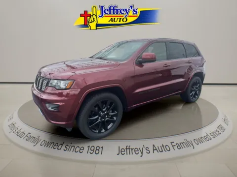 Red 2018 JEEP GRAND CHEROKEE LAREDO for sale in Scottsburg, IN