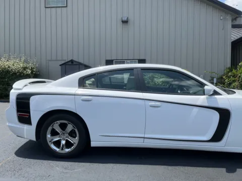 More photos of 2014 DODGE CHARGER SE at Jeffrey's Auto Exchange, Inc., IN