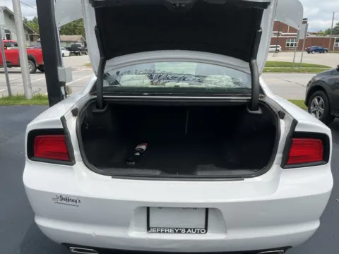 More photos of 2014 DODGE CHARGER SE at Jeffrey's Auto Exchange, Inc., IN