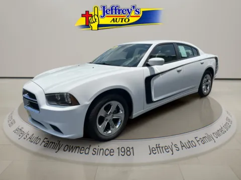 White 2014 DODGE CHARGER SE for sale in Scottsburg, IN