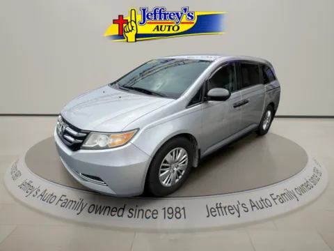 Silver 2015 HONDA ODYSSEY LX for sale in Scottsburg, IN