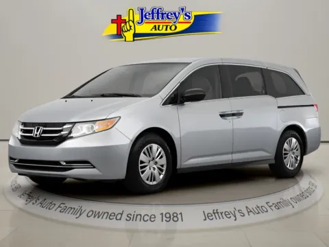 Silver 2015 HONDA ODYSSEY LX for sale in Scottsburg, IN