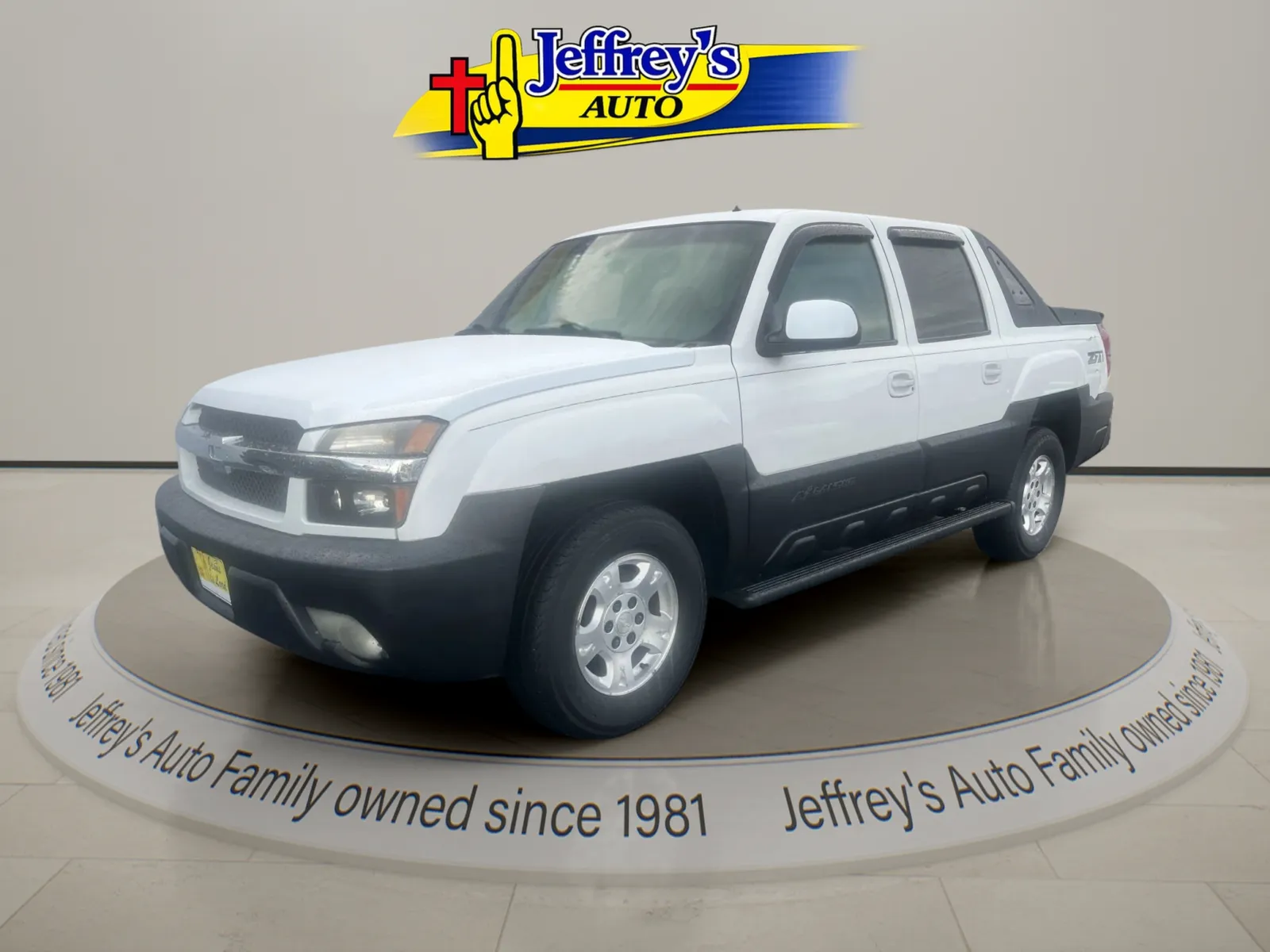 White 2002 CHEVROLET AVALANCHE 1500 for sale in Scottsburg, IN