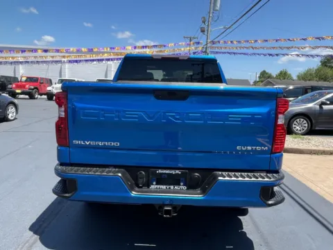 More photos of 2022 CHEVROLET SILVERADO 1500 CUSTOM at Jeffrey's Auto Exchange, Inc., IN