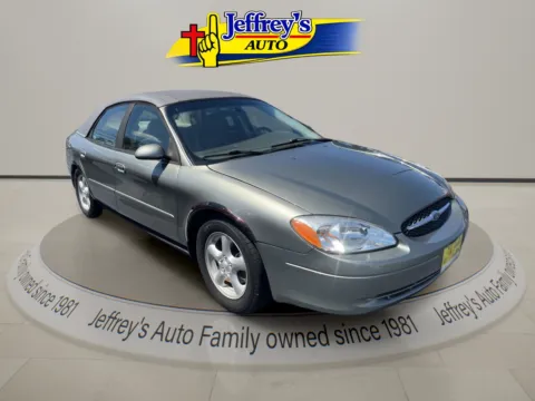 Another view of 2002 FORD TAURUS SE for sale in Scottsburg, IN at Jeffrey's Auto Exchange, Inc.