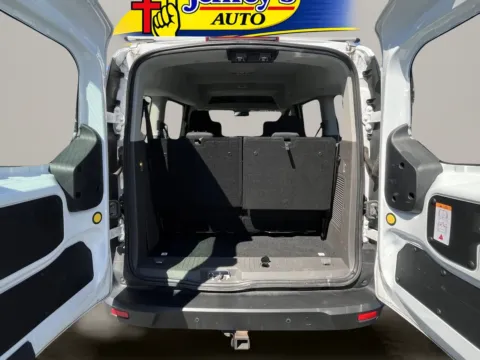 More photos of 2022 FORD TRANSIT CONNECT XL at Jeffrey's Auto Exchange, Inc., IN