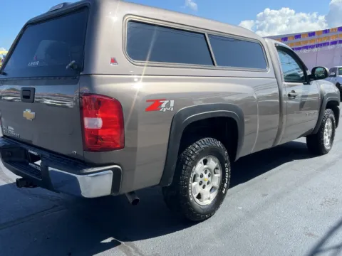 More photos of 2012 CHEVROLET SILVERADO 1500 LT at Jeffrey's Auto Exchange, Inc., IN