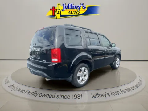 Another view of 2012 HONDA PILOT EX-L W/NAVI for sale in Scottsburg, IN at Jeffrey's Auto Exchange, Inc.