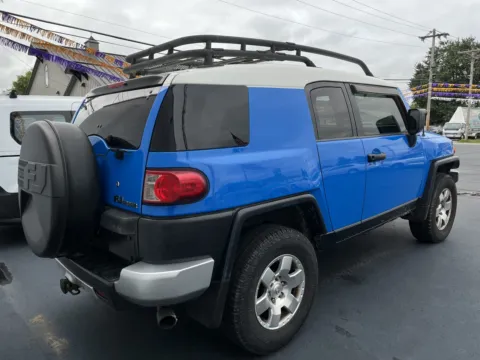 More photos of 2007 TOYOTA FJ CRUISER BASE at Jeffrey's Auto Exchange, Inc., IN